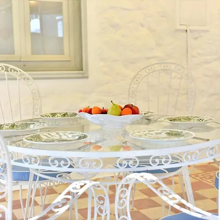 Loukia'S Apartments-3