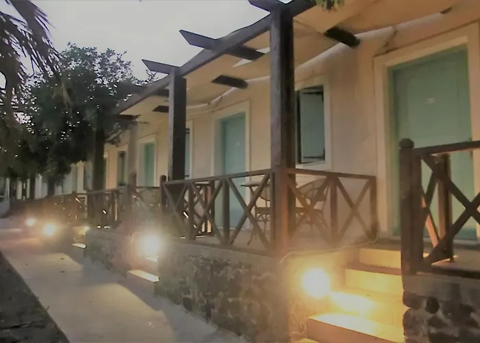 Santorini Camping&Hostel