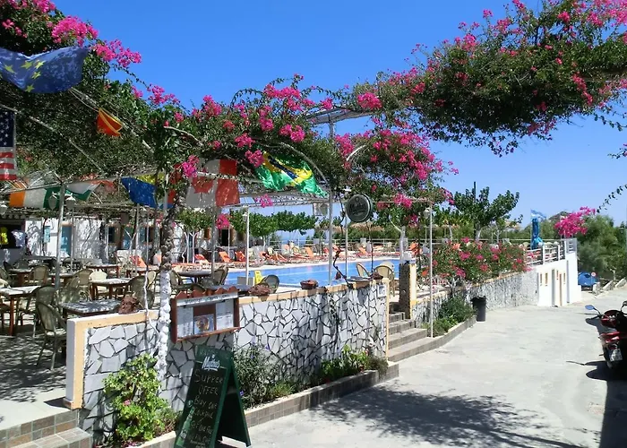 Santorini Camping&Hostel Fira 