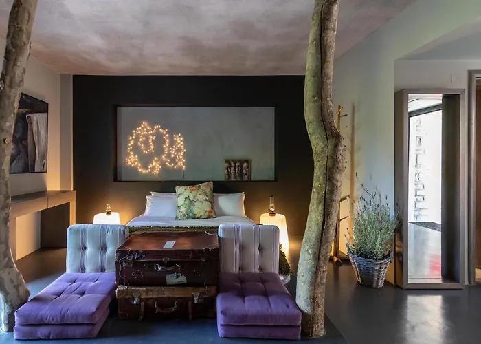 Oniropetra Boutique