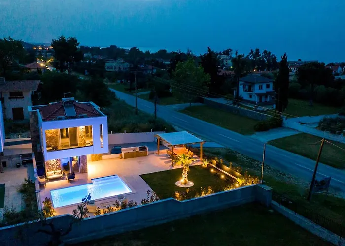Achinos Luxury Accomodation- Pefkochori Chalkidiki