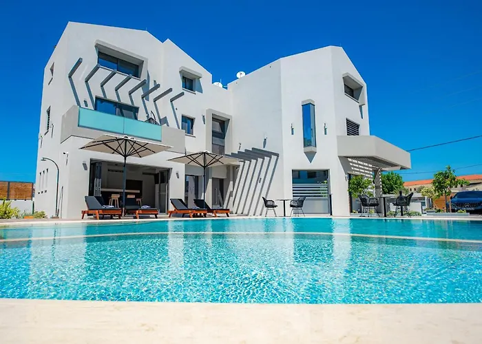 The Victoria Lefkada Aparthotel