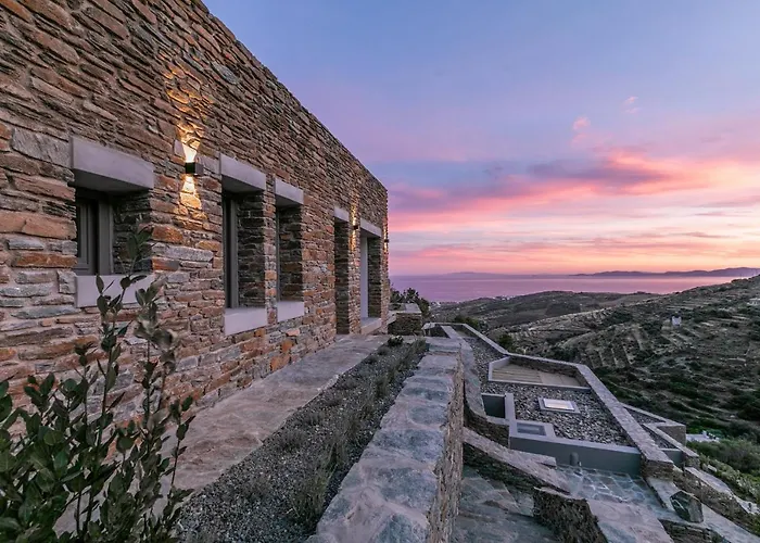 Tinos Dove Suites