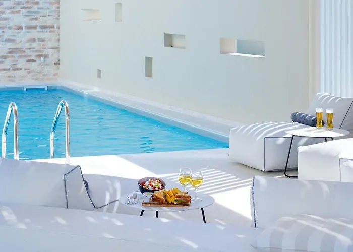Aelia Villa