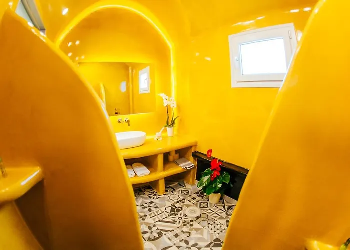 Floresita Apartment Φηρά