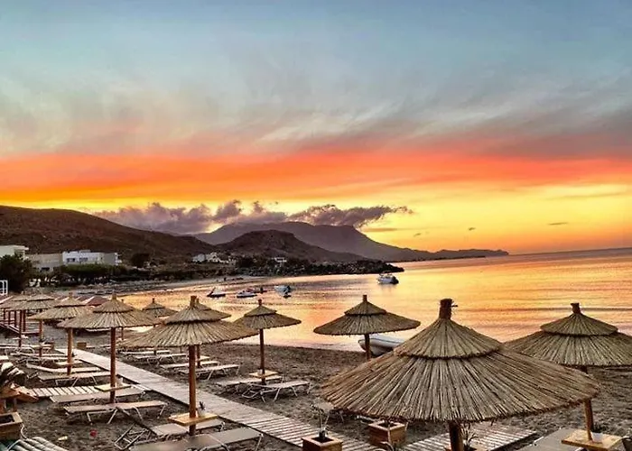 Molos Beach Rooms