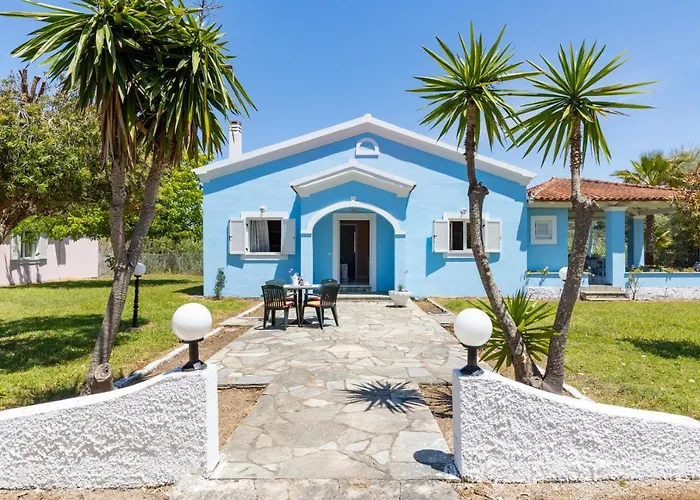 Villa Amorossa With Garden View & Shared Pool By Konnect, Roda Corfu