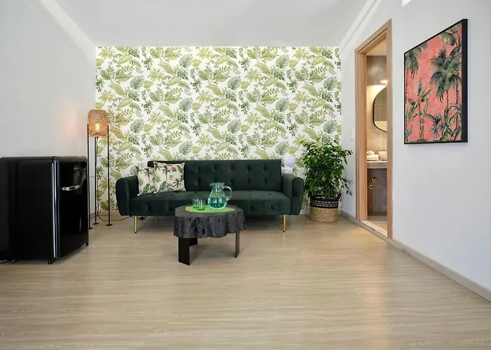 The Tree Suites
