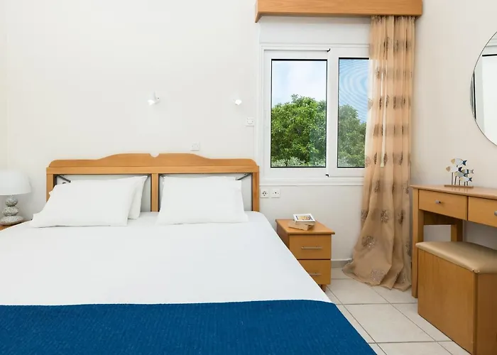 Elena Nina Studios Skala Potamia