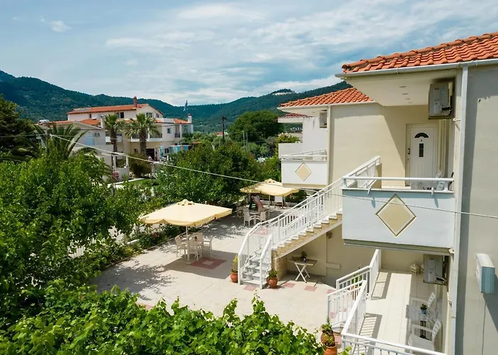 Elena Nina Studios