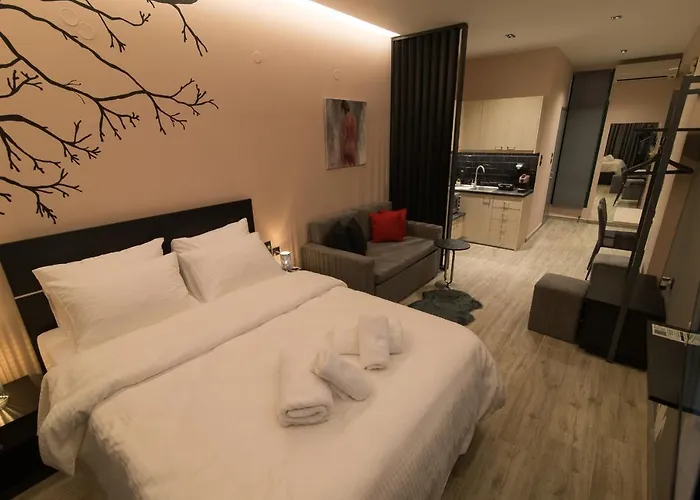 Elegant Studio