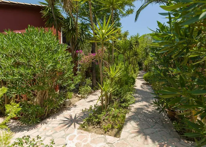 Garden Of Eden Apartment Kalamaki 