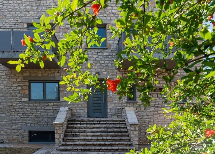 Kalpaki Stone Apartment 2.