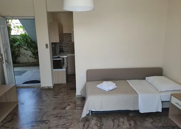 Gregory Apartments Τολό
