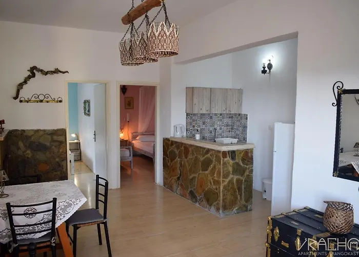 Vrachos Apartments Φραγκοκάστελλο