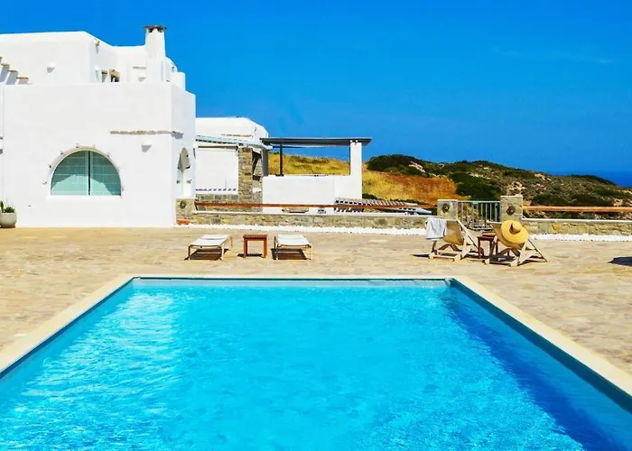 Mira Paros - Luxury Suites
