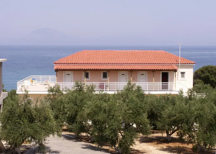 Kastro Beach Hotel