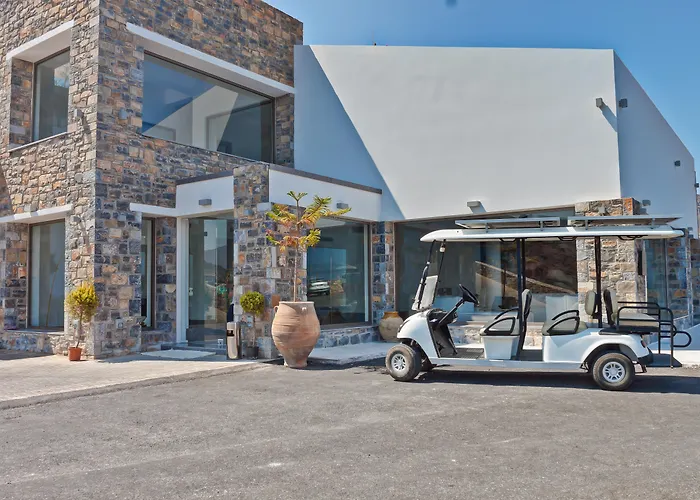 Royal Marmin Bay Boutique & Art (Adults Only)