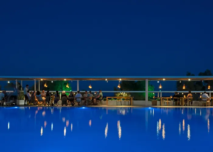 Kamari Beach Hotel
