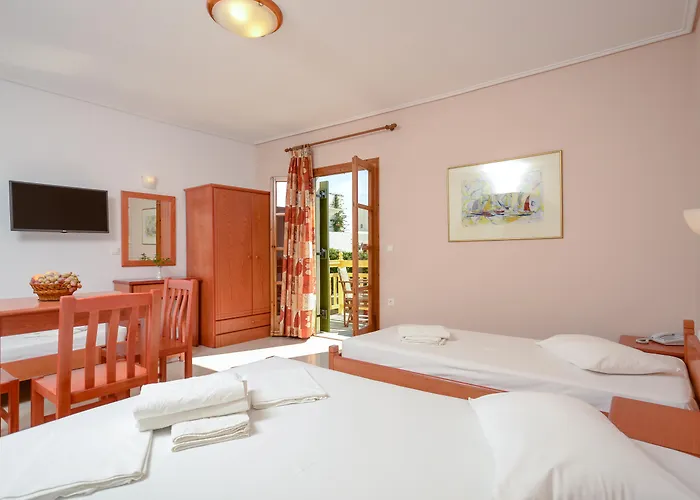 Proteas Hotel & Suites Agios Prokopios 