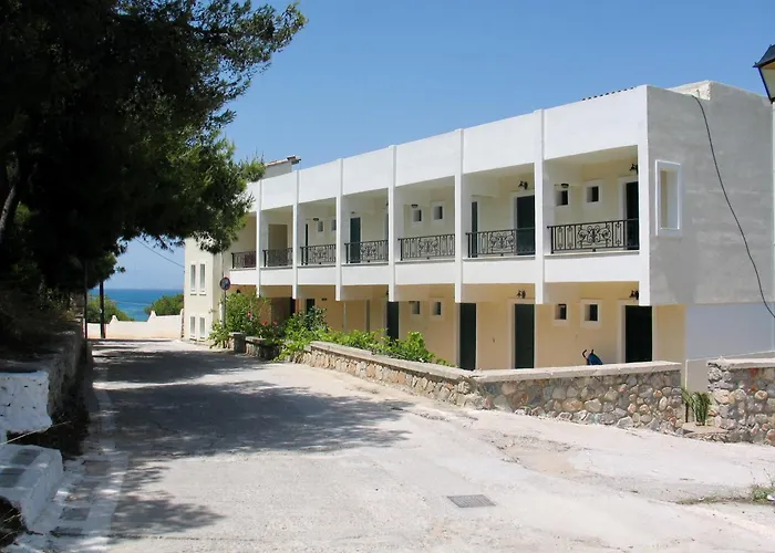 Dionysos Hotel