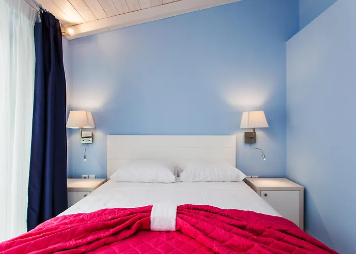 Elpiniki Luxury Apartments Nea Poteidaia