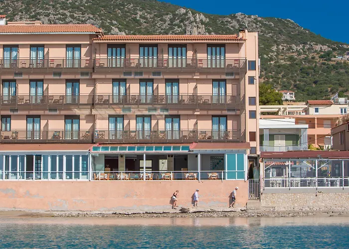Flisvos Hotel Τολό