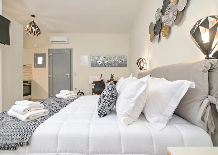 Hermes Luxury Studio - Naxos Center