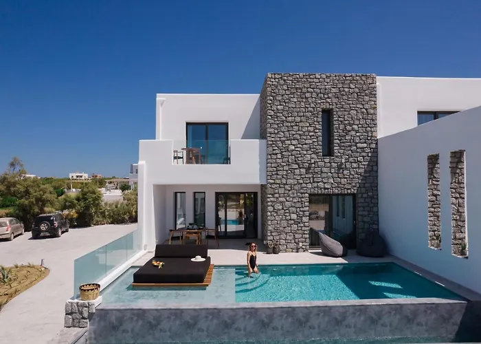 Milestones Naxos