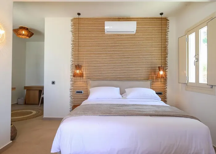 Life Suites Tourlos