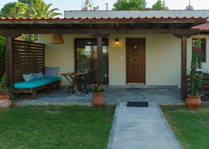 Zinozis Beach Apartments