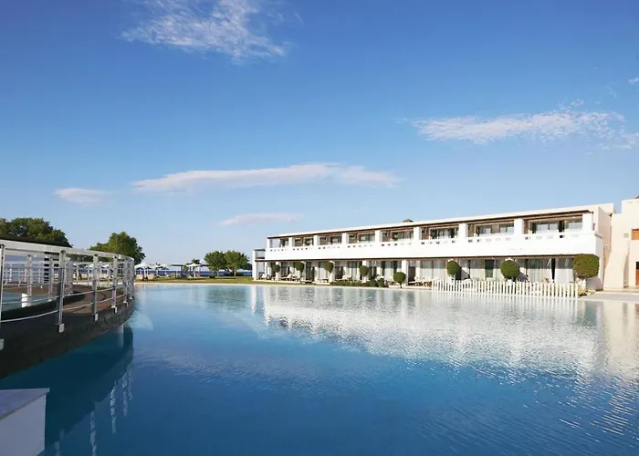 Giannoulis - Cavo Spada Luxury Sports & Leisure Resort & Spa Κολυμβάρι