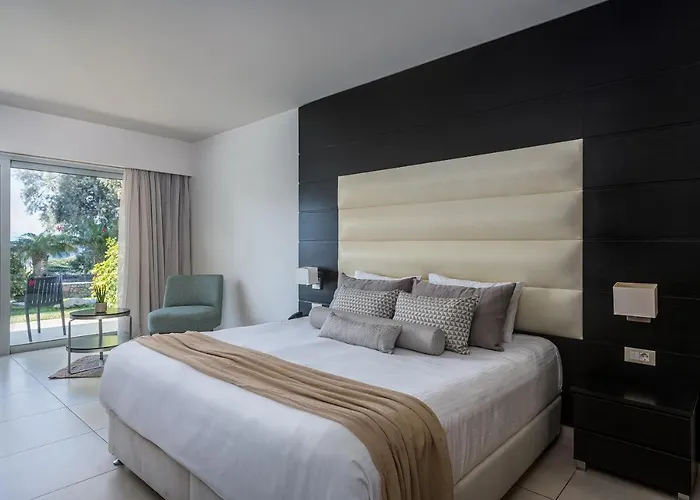 E-Geo Easy Living Resort Μαρμάρι
