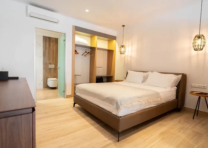 Fns Lounge Suites