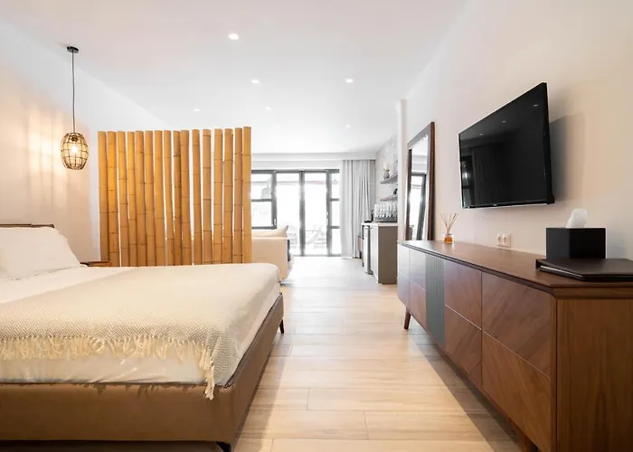 Fns Lounge Suites