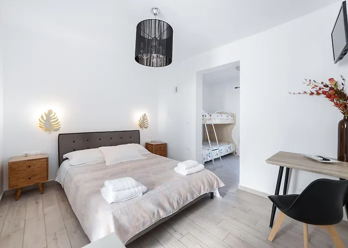 Naxos Cave Suites Stelida 
