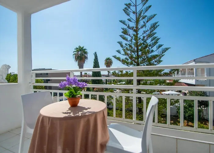Ikaros Hotel (Adults Only) Laganas