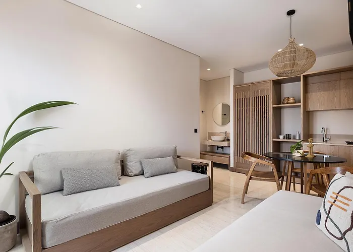 Esperides Beach Hotel Apartments