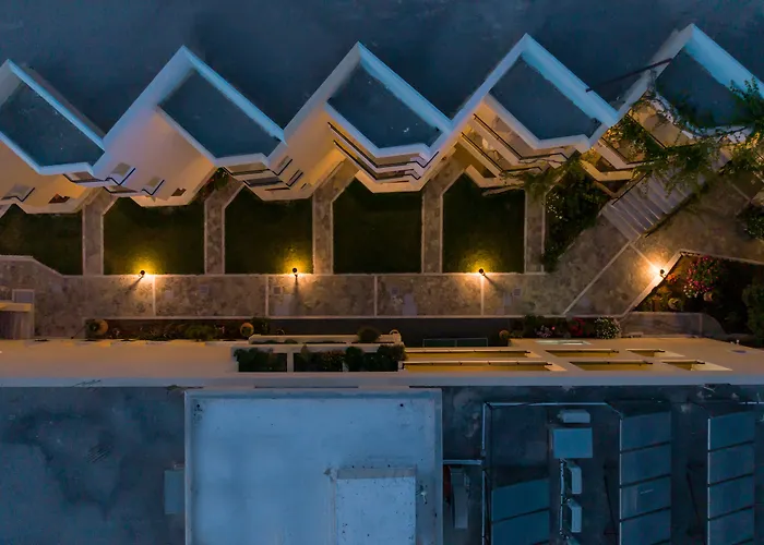Dedalos Beach Hotel