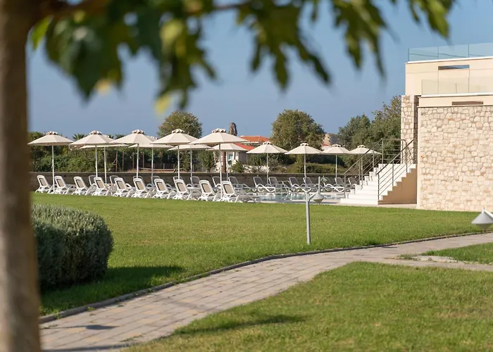 Niriides Luxury Villas