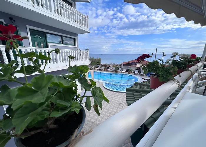 Amarylis Beachfront Studios