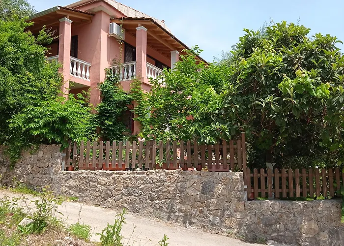 Iren Holiday Apartment