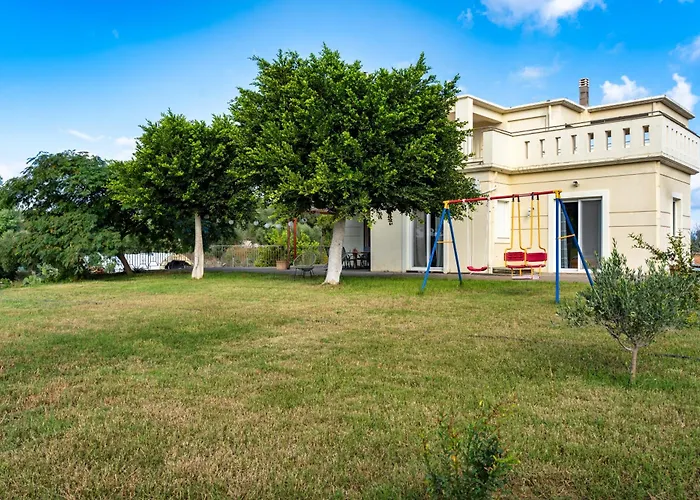 Piperitsa House For Nomads Or Families In The Countryside