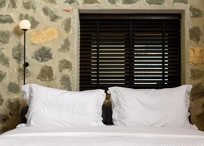 Bocca Al Lupo Villas Káto Loutrákion