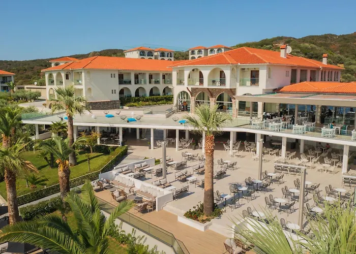 Akrathos Beach Hotel