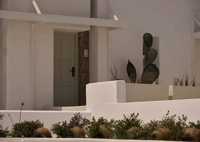 Yi Mykonos