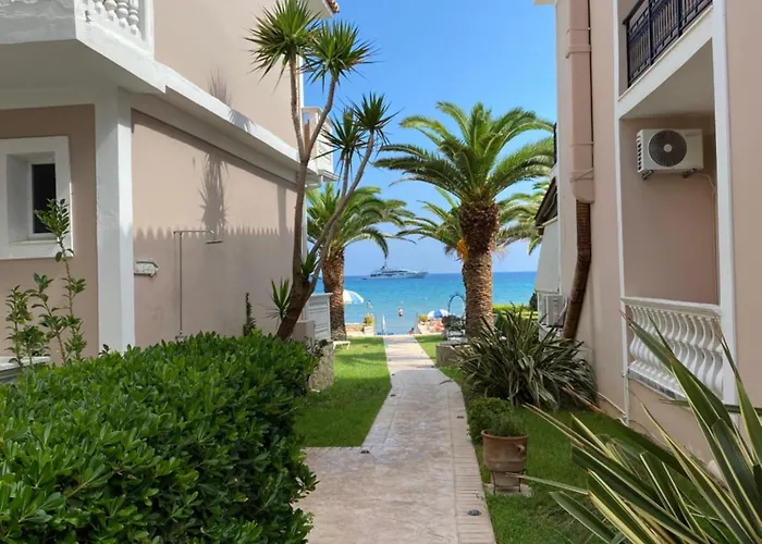 Roula Kotsonis Superior Apartment