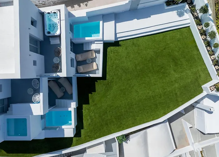 Cycladic Suites & Spa