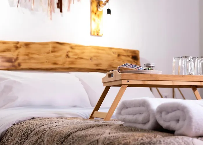 Onar Syros - Rustic Rooms
