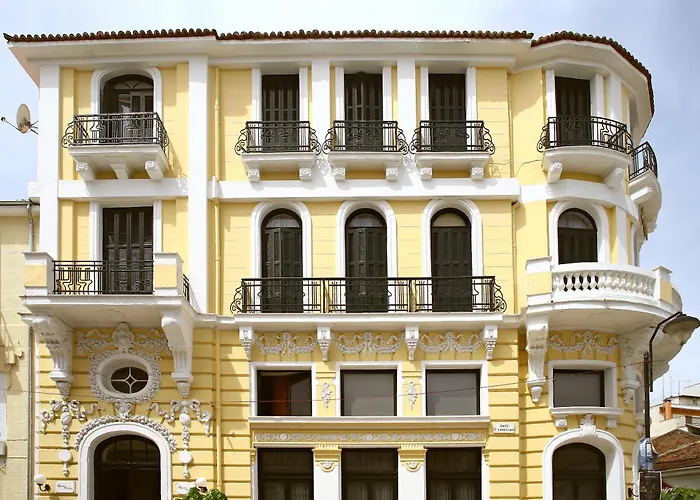Arni Domotel